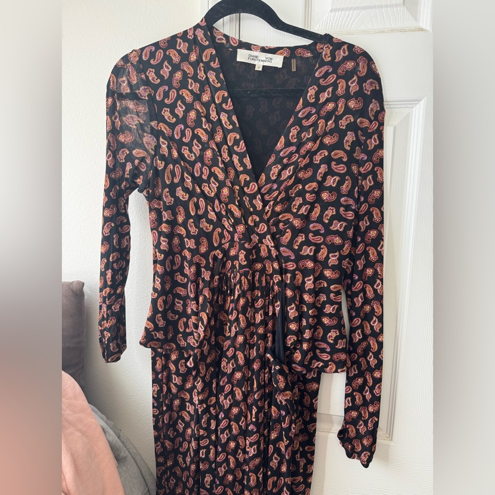 Diane Von Furstenberg Black and Orange Paisley Dress EUC (M)